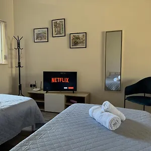  Apartment Private One Bedroom Close To Airport In